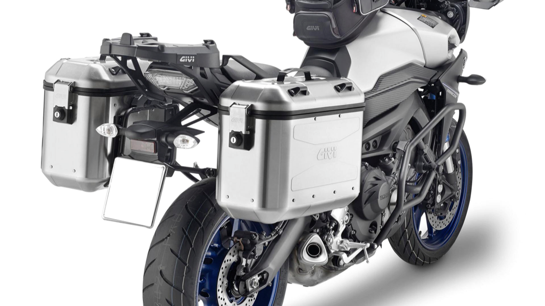 TREKKER+DOLOMITI+-+The+new+GIVI+side+cases