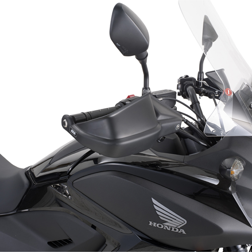 GIVI%3A+A+WORLD+OF+ACCESSORIES%21