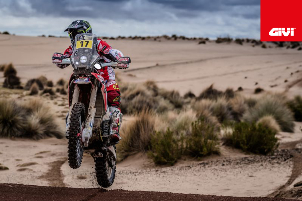 GIVI+and+the+great+off-road+motorcycle+champions%21